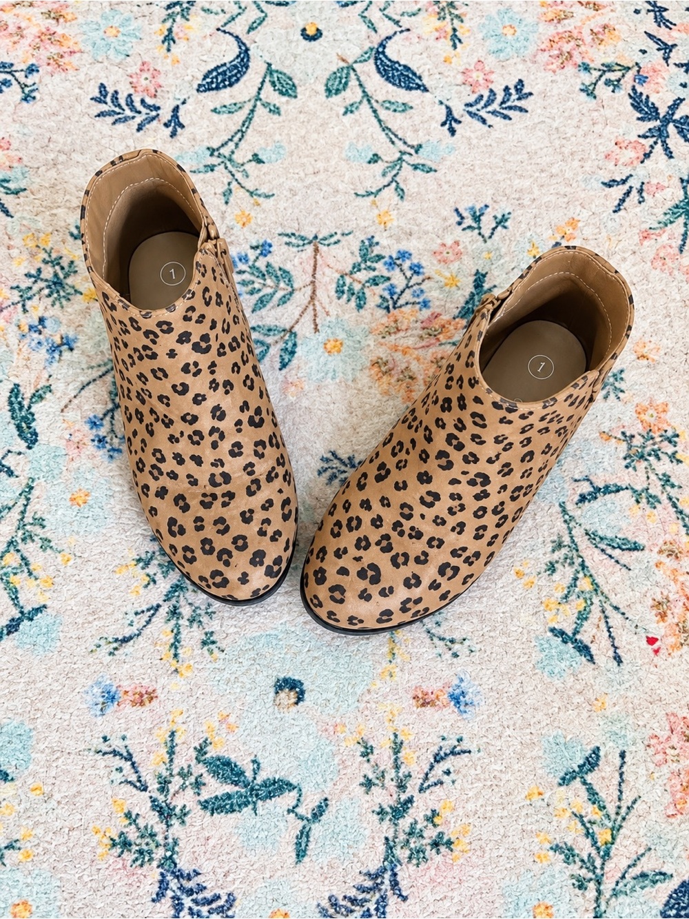Cat & Jack Leopard Print Tan Ankle Booties Girls size 1 great condition